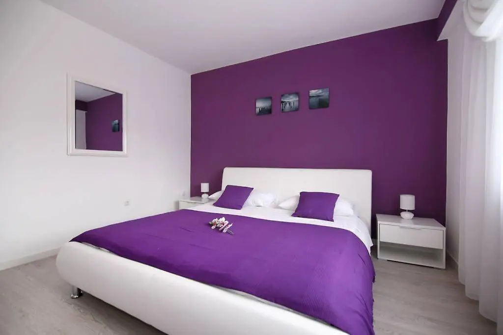 L&V Apartment Split